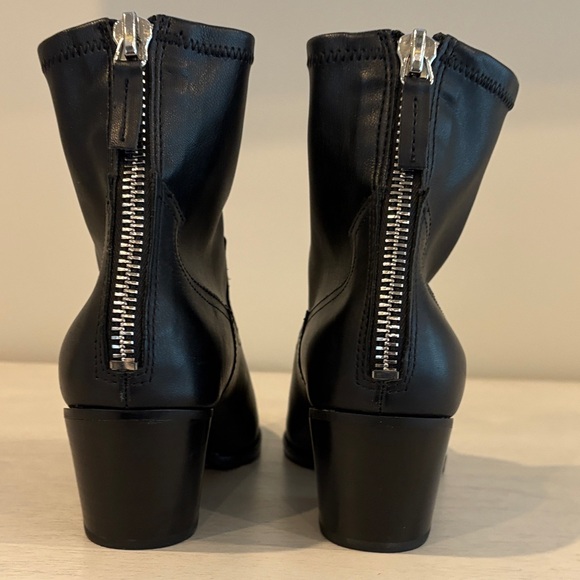 Dolce Vita Black Leather Ankle Booties - Picture 4 of 8